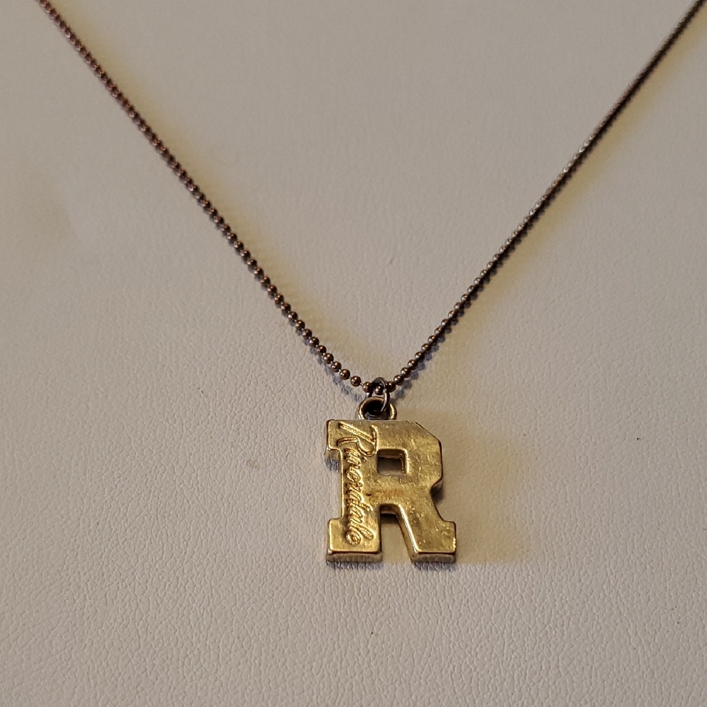Gold Initial 'R' Necklace